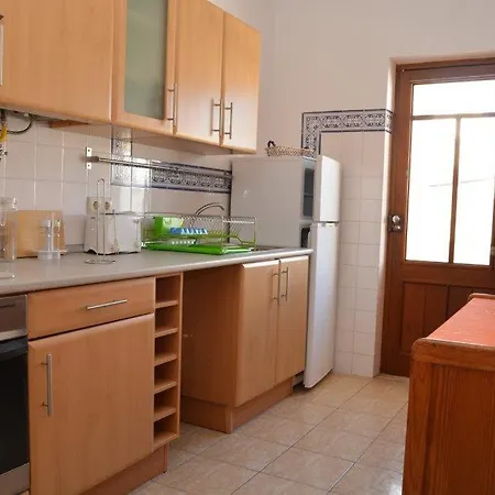 Cosy And Sunny Near The Beach 1 Апартаменты