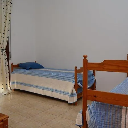 Cosy And Sunny Near The Beach 1 Апартаменты *